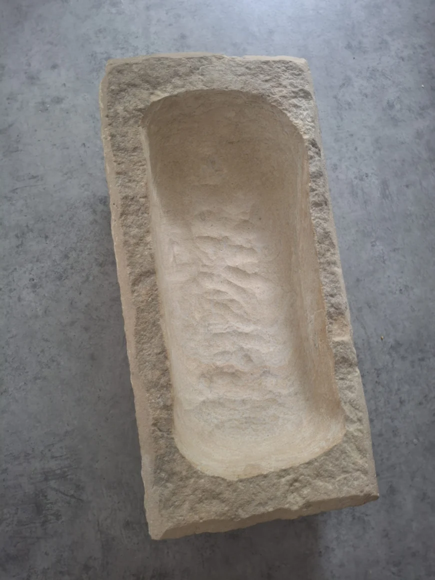 Korytko z přírodního piskovce pro foraring ( vnitřní rozměr cca. 34x14x6,5 cm) - Obrázek 5